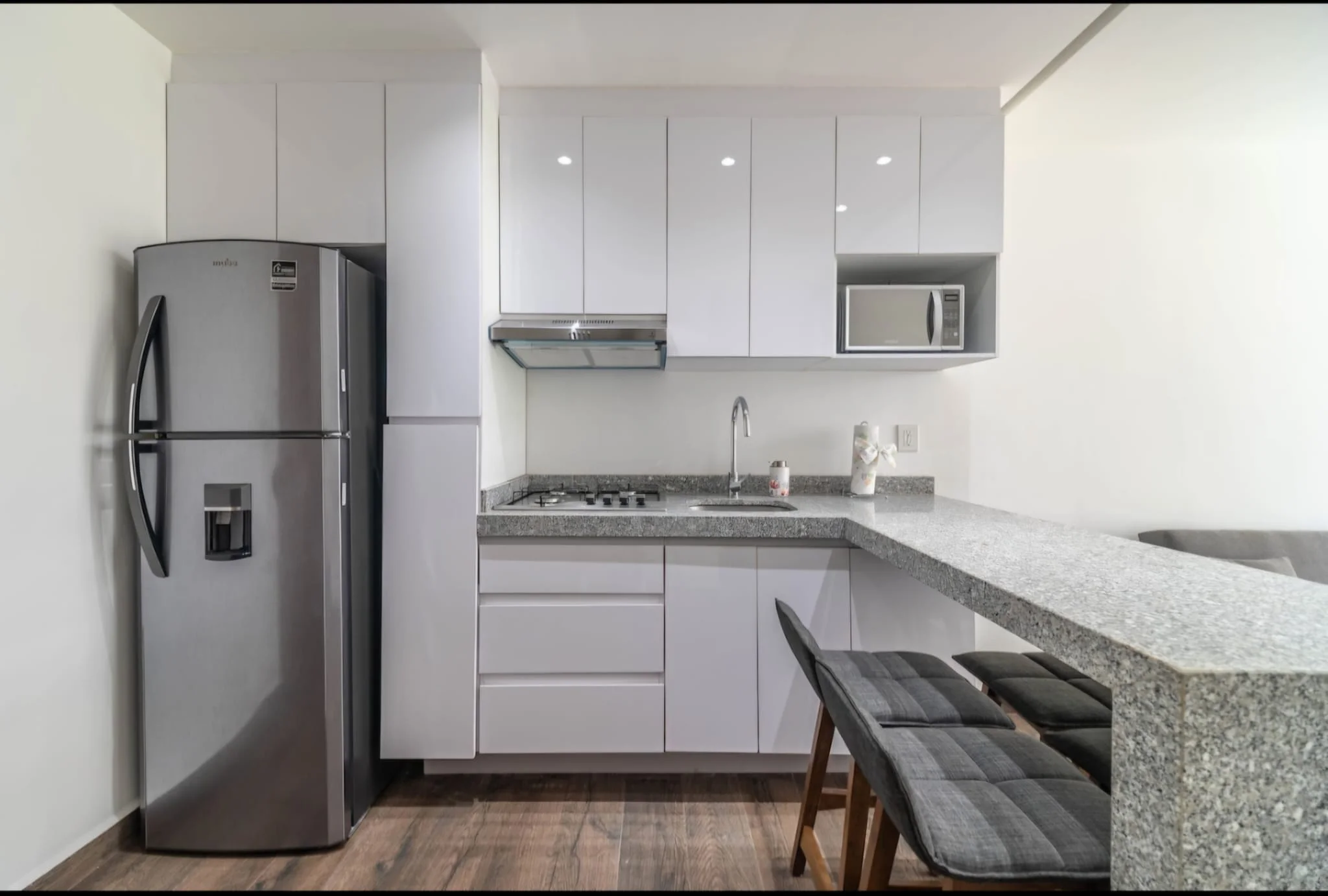 Casa Kiin interior and exterior views