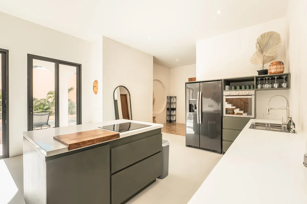 Casa Tabarka luxury bathroom with contemporary design in two-floor Tulum vacation rental for 10 guests